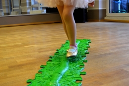 MUFFIK Orthopädische Strukturmatten Schlangen Set - in Lime